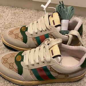 GG logo sneakers in brown and beige color